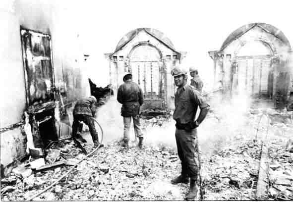 INCENDIE.jpg (39100 octets)