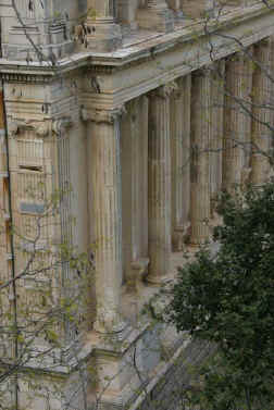 facesud11.jpg (73378 octets)